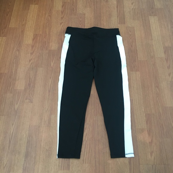 S2 Sportswear Leggings Pants 1X Side Pockets $80 - Picture 2 of 4